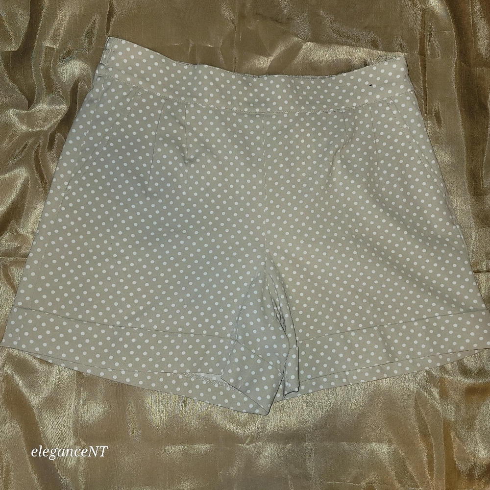NY & Co Women's Tan and White Polka Dot Short Pant Sz: 12 - Picture 9 of 10
